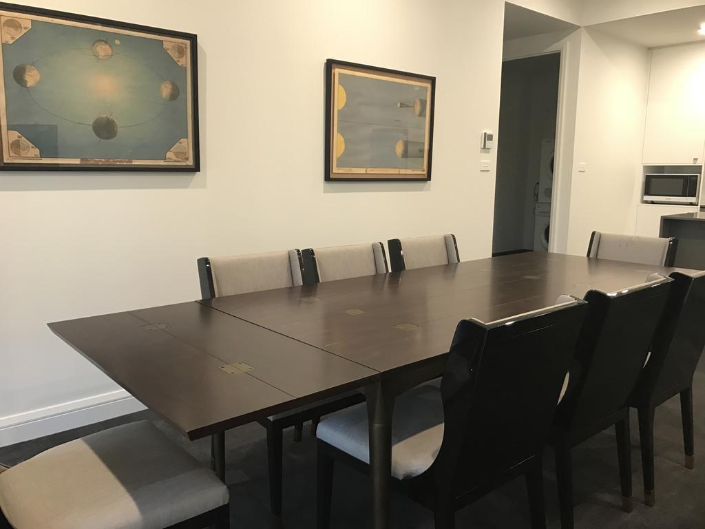 Knightsbridge Canberra Luaran gambar