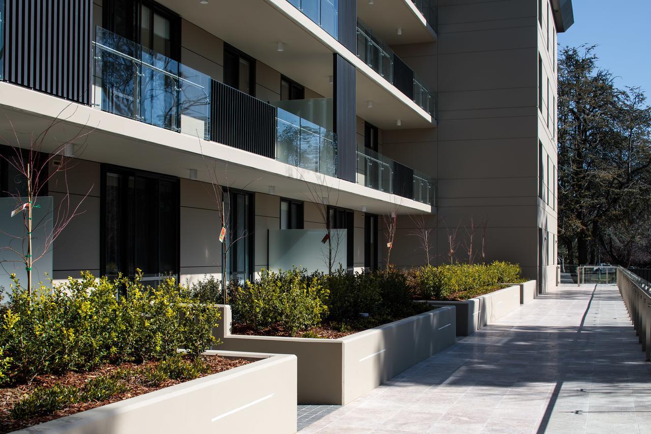 Knightsbridge Canberra Luaran gambar